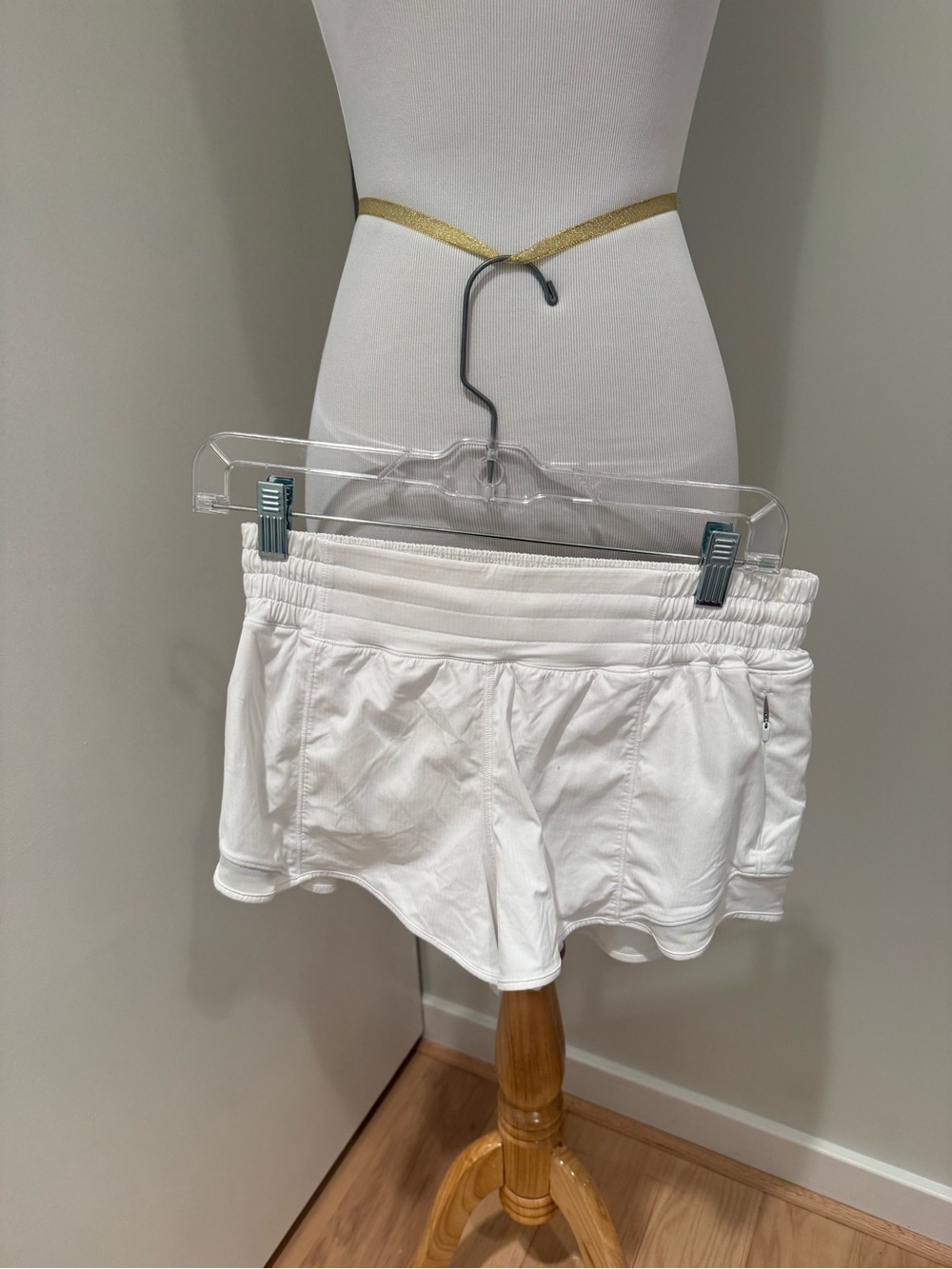 Lululemon White Women's Active Shorts